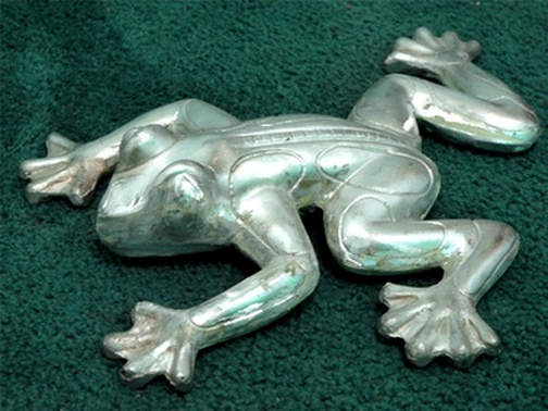 aluminum frog statues