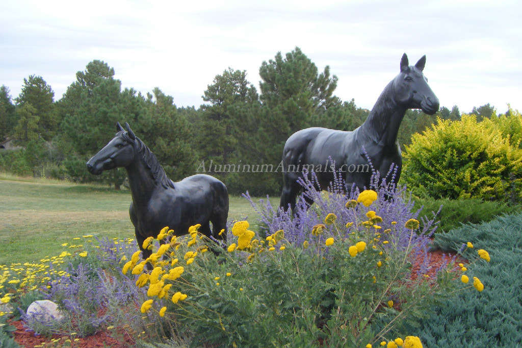 life sized horse statues